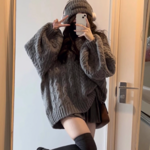 Knitted Sweater (Grey)